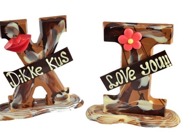Chocoladeletter staand