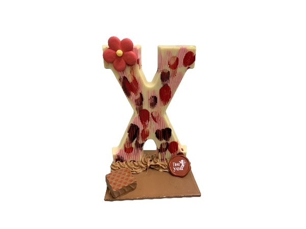 Chocoladeletter staand crispy roodfruit